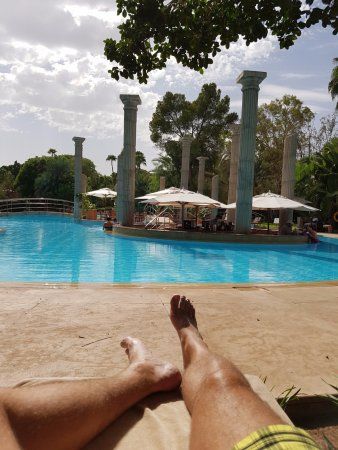 Autour de la Piscine